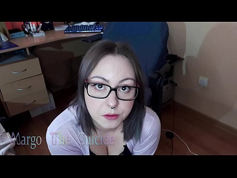 ❤️ Keçika seksî ya bi şûşeyan Dildo bi kûrahî li kamerayê dimije Pornoya spehî li me ❌️❤